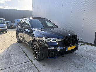 damaged passenger cars BMW X7 xDrive 40i High Executive -LEDER-PANO-360 CAMERA-HEAD UP 2022/3