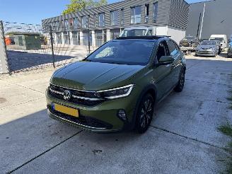 damaged passenger cars Volkswagen Taigo 1.0 TSI Life Business -NAVI-PDC-PANO 2023/9