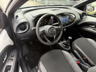 Toyota Aygo X -1.0 VVT-iMT Play -CAMERA-NAVI picture 3