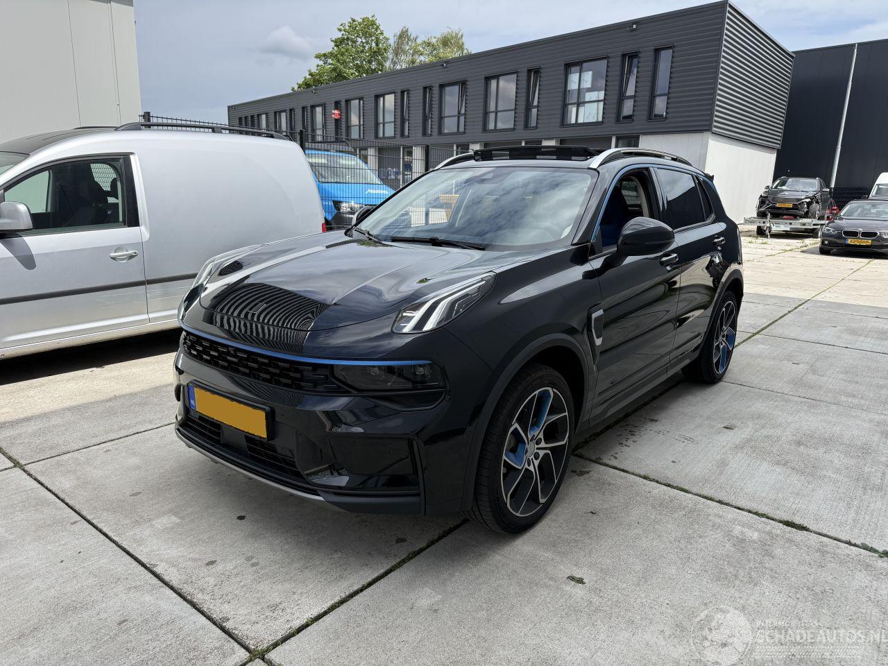 Lynk & Co 01 1.5 VIRTUAL PHEV -PANO-360 CAMERA-NAVI-PDC