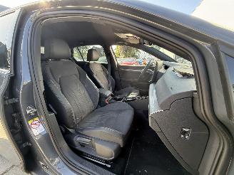 Volkswagen Golf 1.5 eHYBRID 50 EDITION -HUD-CAMERA-NAVI picture 12
