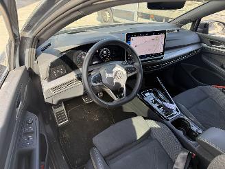 Volkswagen Golf 1.5 eHYBRID 50 EDITION -HUD-CAMERA-NAVI picture 3