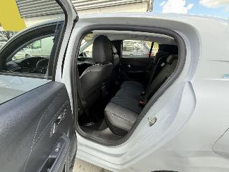 Peugeot 208 1.2 Hybrid 110 e-DCS6 Allure-CAMERA-NAVI-CLIMA-PDC picture 10