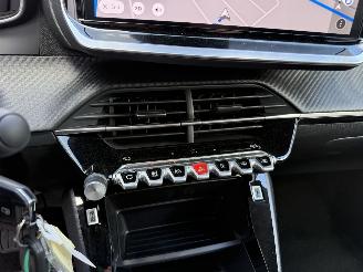 Peugeot 208 1.2 Hybrid 110 e-DCS6 Allure-CAMERA-NAVI-CLIMA-PDC picture 20