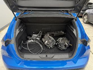 Peugeot 308 1.6 HYBRID 180 Allure Pack Business -CAMERA-NAVI-PDC-CLIMA picture 10