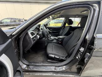 BMW 3-serie 318i Centennial Executive NAVI - CLIMA - PDC picture 8