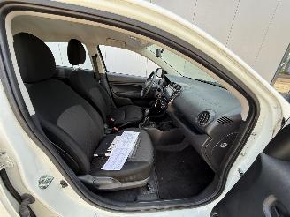 Mitsubishi Space-star 1.2 COOL+ 71PK - AIRCO - CENTRAAL picture 12