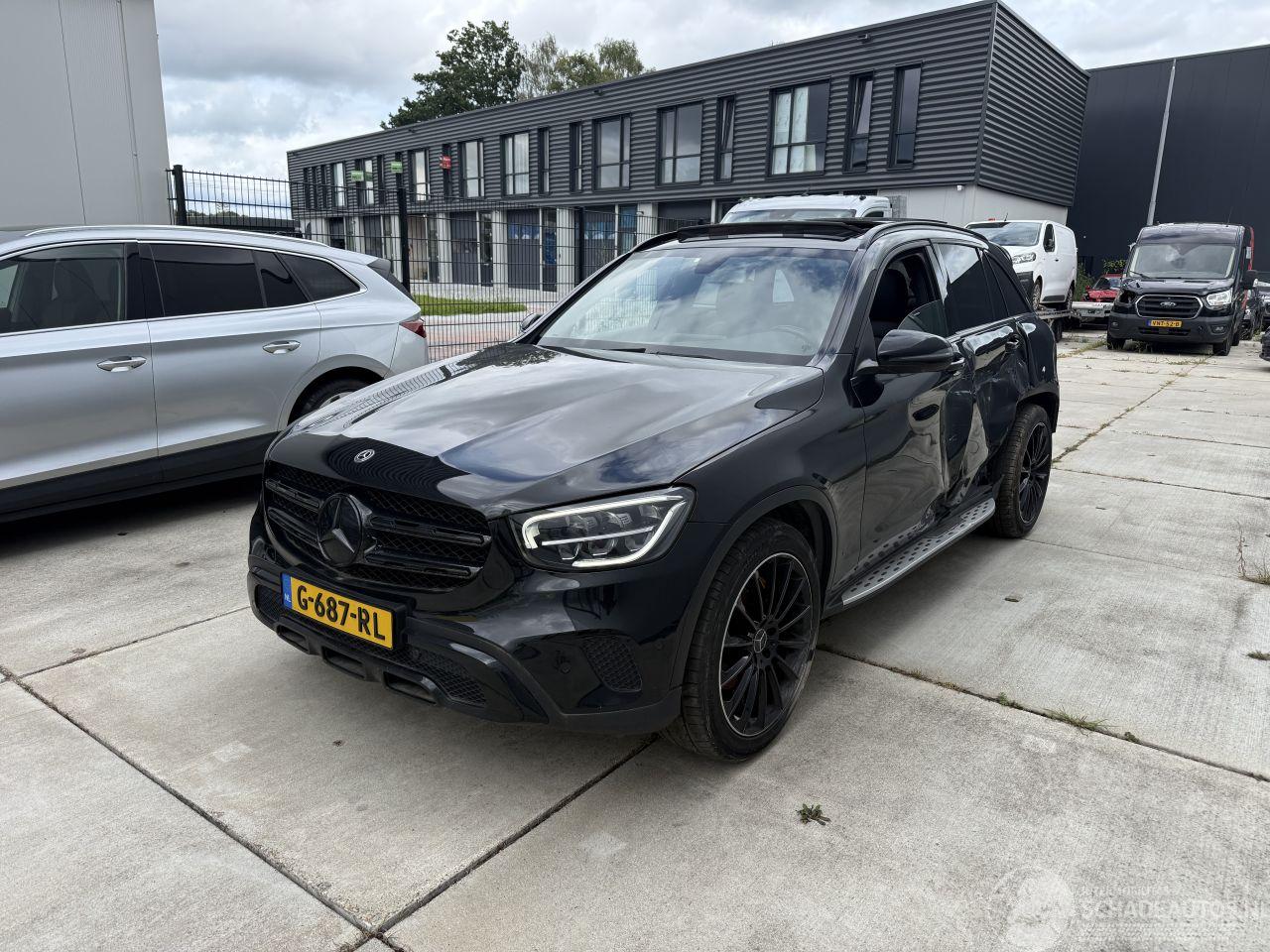 Mercedes GLC 200 Business Solution Limited AMG - PANO - CAMERA