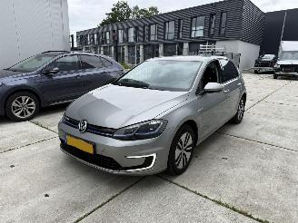 Auto incidentate Volkswagen e-Golf 100 KW WARMTE POMP-LED-NAVI-CRUISE -136 PK 2019/2