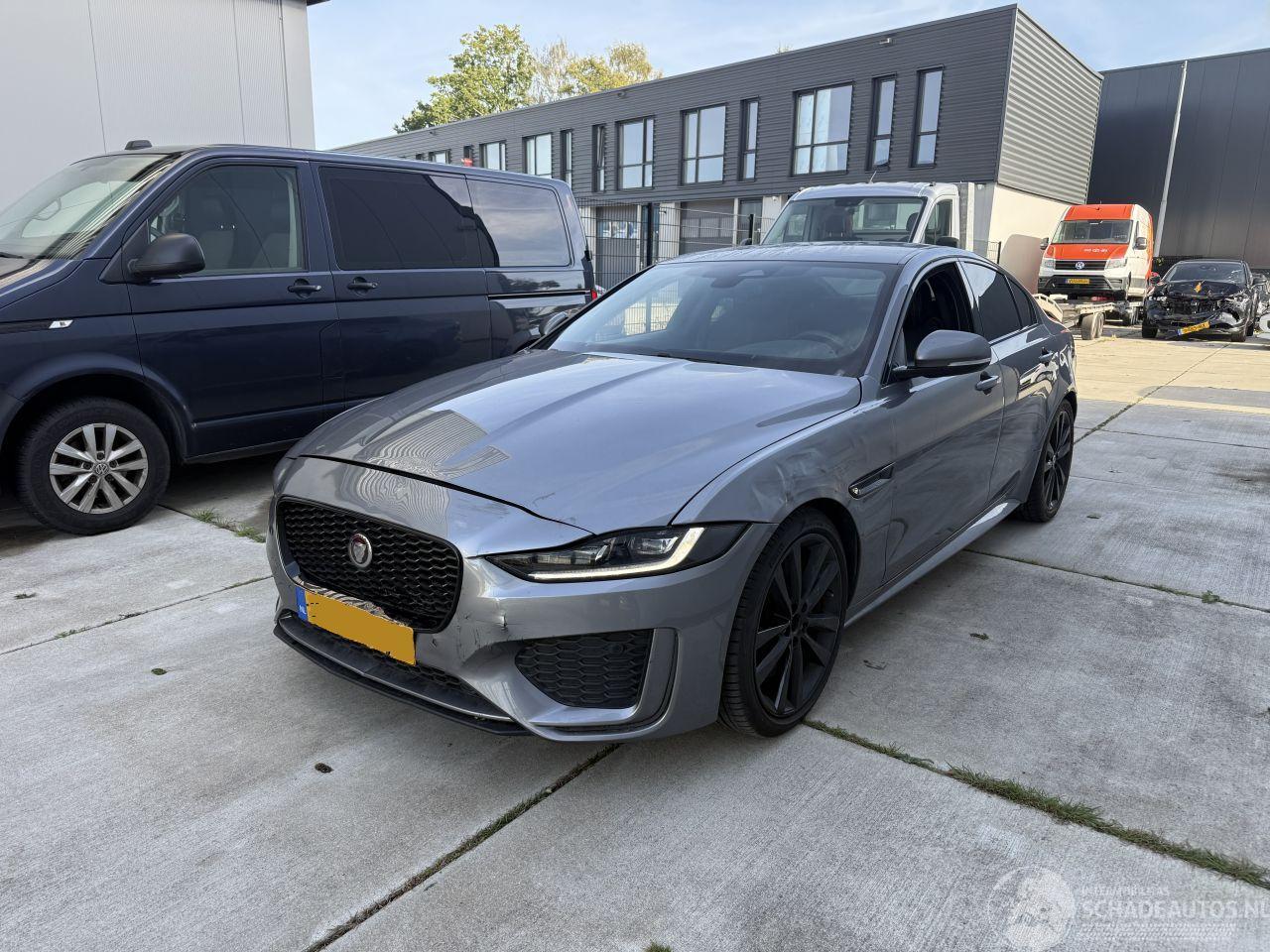 Jaguar XE 2.0 P250 R-Dynamic Black-AUTOMAAT-LEDER-CAMERA-NAVI-PDC