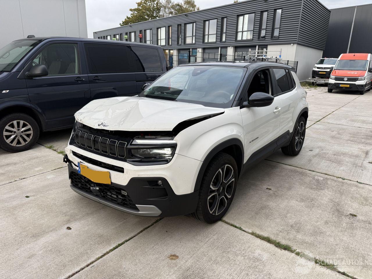 Jeep Avenger 1.2 e-HYBRID Summit AUTOMAAT 101 PK -NAVI-PDC-CAMERA