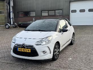 krockskadad bil auto Citroën DS3 1.4 e-HDI Chic Automaat Navi Geen Schade 2012/10