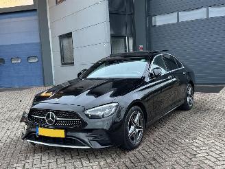 Unfallwagen Mercedes E-klasse 300De AMG Pakket Bussines Solution Nederlandse Auto NAP! Burnmester Pano 360Camera 2022/1