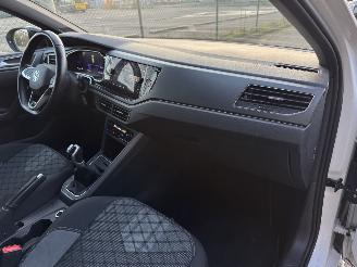 Volkswagen Taigo 1.0 TSI R-Line Virtual Cockpit Nap Nederlandse Auto picture 11