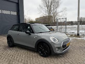 škoda osobní automobily Mini Cooper 1.5 Cooper Chili Automaat Pano Harman Kardon Nap Nederlandse Auto 2017/1