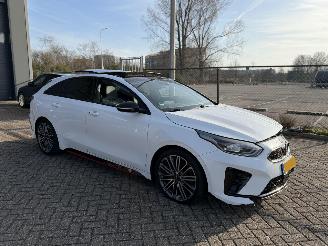 Kia Proceed 1.6 T-Gdi GT 204Pk Automaat Pano Jbl picture 4
