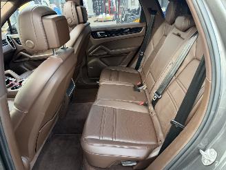 Porsche Cayenne 3.0 E-HYBRID 422Pk Pano Bose 360Camera Head-Up picture 16