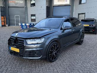  Audi Q7 3.0 TDI Quattro 7Persoons S-Line Pano Bose Head-Up 2017/10