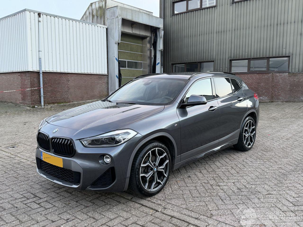 BMW X2 SDRIVE18I M-Pakket NAP Nederlandse Auto