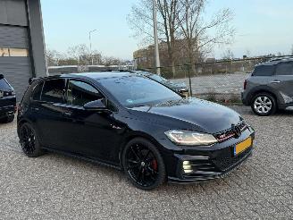 krockskadad bil auto Volkswagen Golf 2.0 TSI GTI Dsg Virtual Cockpit 2017/5