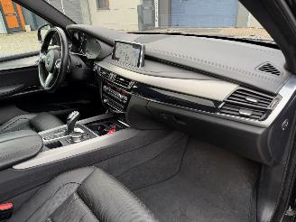 BMW  X5 XDrive Grijs Kenteken Pano Harman Kardon Head-Up picture 16