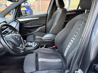 BMW 2-serie 218i 7Persoons Automaat Executive NAP Nederlandse Auto picture 9