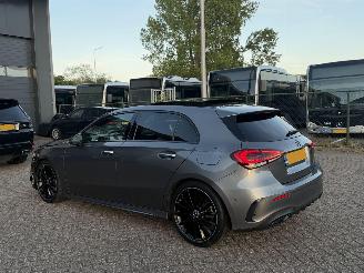 Mercedes A-klasse 200 AMG Pakket Pano Premium Plus Sfeerverlichting Burnmester 360Camera picture 4