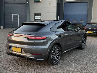 Damaged car Porsche Cayenne 3.0 E-Hybrid NAP Nederlandse Auto Glasdak Bose 2022/1