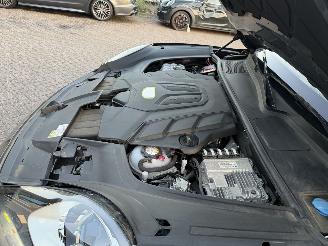 Porsche Cayenne 3.0 E-Hybrid NAP Nederlandse Auto Glasdak Bose 360Camera picture 24
