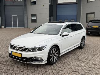 krockskadad bil auto Volkswagen Passat 2.0 Tdi Dsg 190Pk R-Line Pano DynAudio Head-Up 2016/7
