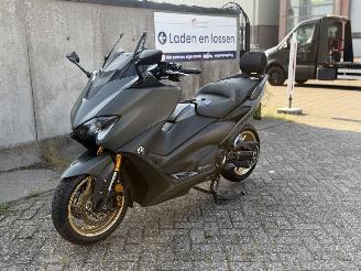 skadebil motor Yamaha  TMAX 560 Tech Max ABS Orgineel Nederlands 2021/6