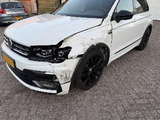 Volkswagen Tiguan 1.5 TSI R-Line Pano NAP Nederlandse Auto picture 19