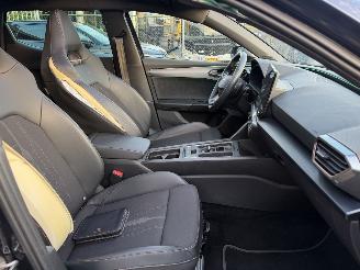 Cupra Leon 1.4 e-Hybrid VZ Bussines Pano Nap Nederlandse Auto! picture 16