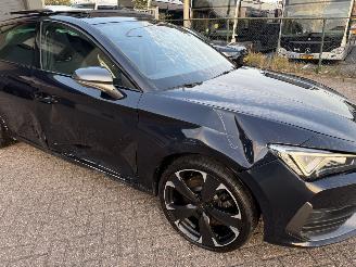 Cupra Leon 1.4 e-Hybrid VZ Bussines Pano Nap Nederlandse Auto! picture 17