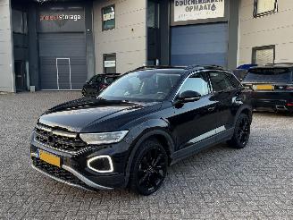 Damaged car Volkswagen T-Roc 1.5 TSI Life Bussines Iq Light NAP Nederlandse Auto 2023/5