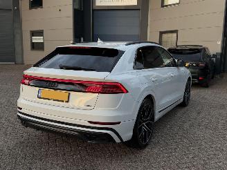 Avarii autoturisme Audi Q8 55 TFSI E Quattro S-Line Bang&Olufsen Sfeerverlichting Head-Up 2020/12
