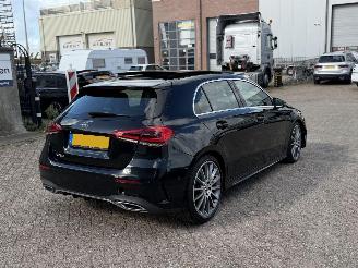 Schadeauto Mercedes A-klasse 250 Premium Plus Pano Sfeerverlichting 2018/11