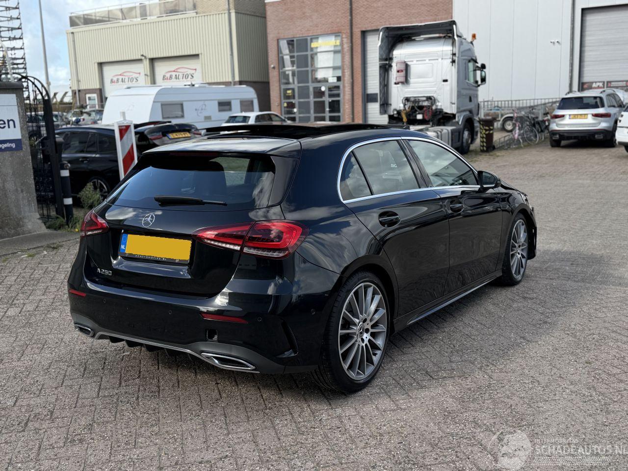 Mercedes A-klasse 250 Premium Plus Pano Sfeerverlichting