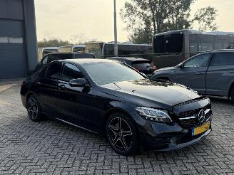 Vaurioauto  passenger cars Mercedes C-klasse 180 AMG Pakket Facelift 2019/8