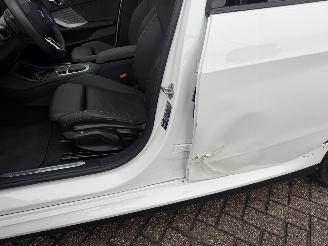 BMW 1-serie 120i M-Pakket NAP Nederlandse Auto! Pano Head-Up 360Camera picture 22