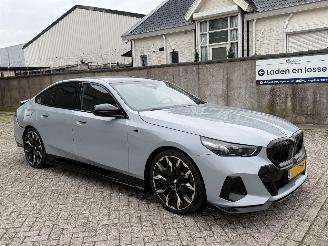 BMW 5-serie 520i M-Pakket Individual Bowers&Wilkins picture 2