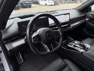 BMW 5-serie 520i M-Pakket Individual Bowers&Wilkins picture 8