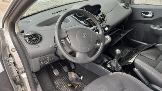 Renault Twingo Twingo II (CN), Hatchback 3-drs, 2007 / 2014 1.5 dCi 90 FAP picture 10