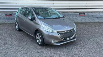  Peugeot 208 208 I (CA/CC/CK/CL), Hatchback, 2012 / 2019 1.2 Vti 12V PureTech 82 2013/3