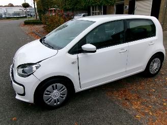 Coche accidentado Volkswagen Up! 1.0 MOVE UP BLUE MOTION AIRCO 5 DEURS 2016/5