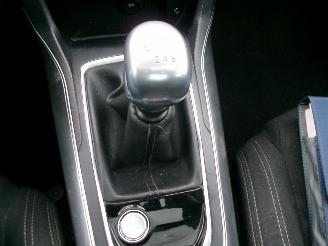 Peugeot 308 1.6 I PREMIERE CLIMA NAVI PANO picture 16