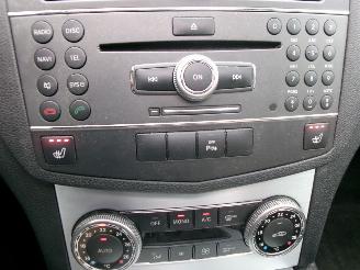 Mercedes C-klasse 230 AVANTGARDE BENZINE AUTOMAAT CLIMA LEDER picture 17