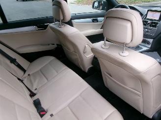 Mercedes C-klasse 230 AVANTGARDE BENZINE AUTOMAAT CLIMA LEDER picture 11