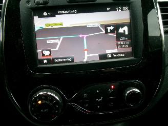 Renault Captur TCE LIMITED CLIMA NAVI picture 17