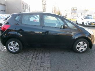 Kia Venga 1.4 CVVT PLUS PACK AIRCO NAVI picture 7